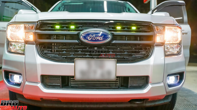 Tăng sáng Ford Ranger Bạc với Bi gầm FOGWAY GEN 1