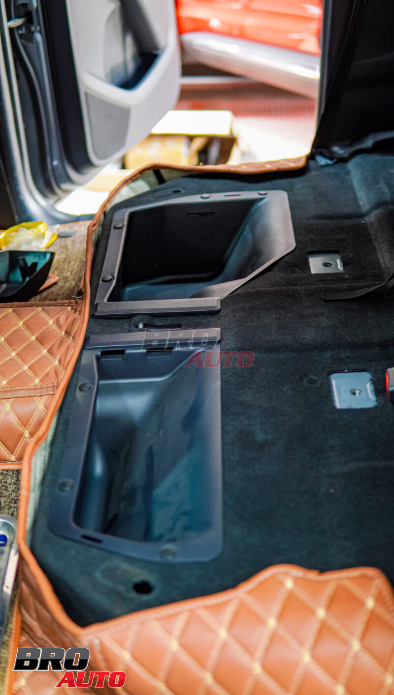Thảm trải sàn 5D, 6D Ford Raptor hỗ trợ chống ồn
