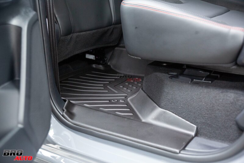 Thảm lót sàn đúc Ford Raptor ôm khít bề mặt sàn xe